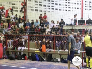 
<a style='margin-left: 5px;' class='btn btn-xs btn-social btn-facebook' href='https://www.facebook.com/sharer/sharer.php?u=https://boladovale.com.br/imgs/800-800-90/conteudo/fotos/1870/img6592.jpg' rel='popup' data-width='500' data-height='400'><i class='fa fa-facebook'></i>Compartilhar <span class='hidden-xs'>no Facebook</span>
</a> 
<a class='btn btn-default btn-xs' target='_blank' href='imgs/800-800-90/conteudo/fotos/1870/img6592.jpg'>
<span class='glyphicon glyphicon-cloud-download'></span> Salvar
</a> 
<span></span>