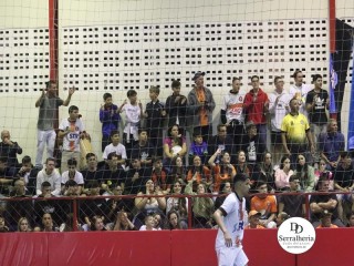 
<a style='margin-left: 5px;' class='btn btn-xs btn-social btn-facebook' href='https://www.facebook.com/sharer/sharer.php?u=https://boladovale.com.br/imgs/800-800-90/conteudo/fotos/1870/img6624.jpg' rel='popup' data-width='500' data-height='400'><i class='fa fa-facebook'></i>Compartilhar <span class='hidden-xs'>no Facebook</span>
</a> 
<a class='btn btn-default btn-xs' target='_blank' href='imgs/800-800-90/conteudo/fotos/1870/img6624.jpg'>
<span class='glyphicon glyphicon-cloud-download'></span> Salvar
</a> 
<span></span>