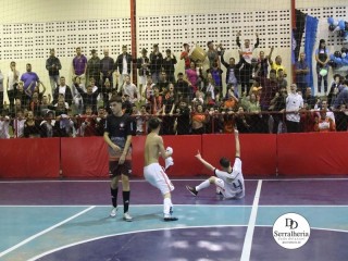 
<a style='margin-left: 5px;' class='btn btn-xs btn-social btn-facebook' href='https://www.facebook.com/sharer/sharer.php?u=https://boladovale.com.br/imgs/800-800-90/conteudo/fotos/1870/img6688.jpg' rel='popup' data-width='500' data-height='400'><i class='fa fa-facebook'></i>Compartilhar <span class='hidden-xs'>no Facebook</span>
</a> 
<a class='btn btn-default btn-xs' target='_blank' href='imgs/800-800-90/conteudo/fotos/1870/img6688.jpg'>
<span class='glyphicon glyphicon-cloud-download'></span> Salvar
</a> 
<span></span>