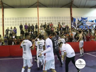 
<a style='margin-left: 5px;' class='btn btn-xs btn-social btn-facebook' href='https://www.facebook.com/sharer/sharer.php?u=https://boladovale.com.br/imgs/800-800-90/conteudo/fotos/1870/img6702.jpg' rel='popup' data-width='500' data-height='400'><i class='fa fa-facebook'></i>Compartilhar <span class='hidden-xs'>no Facebook</span>
</a> 
<a class='btn btn-default btn-xs' target='_blank' href='imgs/800-800-90/conteudo/fotos/1870/img6702.jpg'>
<span class='glyphicon glyphicon-cloud-download'></span> Salvar
</a> 
<span></span>