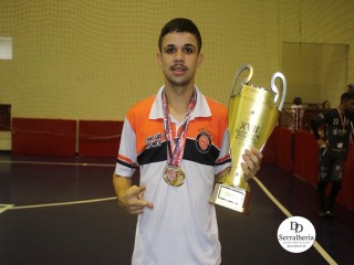 
<a style='margin-left: 5px;' class='btn btn-xs btn-social btn-facebook' href='https://www.facebook.com/sharer/sharer.php?u=https://boladovale.com.br/imgs/800-800-90/conteudo/fotos/1871/img6838.jpg' rel='popup' data-width='500' data-height='400'><i class='fa fa-facebook'></i>Compartilhar <span class='hidden-xs'>no Facebook</span>
</a> 
<a class='btn btn-default btn-xs' target='_blank' href='imgs/800-800-90/conteudo/fotos/1871/img6838.jpg'>
<span class='glyphicon glyphicon-cloud-download'></span> Salvar
</a> 
<span></span>