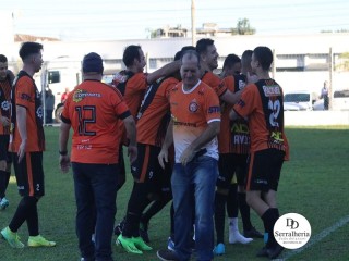 
<a style='margin-left: 5px;' class='btn btn-xs btn-social btn-facebook' href='https://www.facebook.com/sharer/sharer.php?u=https://boladovale.com.br/imgs/800-800-90/conteudo/fotos/1873/img7044.jpg' rel='popup' data-width='500' data-height='400'><i class='fa fa-facebook'></i>Compartilhar <span class='hidden-xs'>no Facebook</span>
</a> 
<a class='btn btn-default btn-xs' target='_blank' href='imgs/800-800-90/conteudo/fotos/1873/img7044.jpg'>
<span class='glyphicon glyphicon-cloud-download'></span> Salvar
</a> 
<span></span>