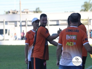 
<a style='margin-left: 5px;' class='btn btn-xs btn-social btn-facebook' href='https://www.facebook.com/sharer/sharer.php?u=https://boladovale.com.br/imgs/800-800-90/conteudo/fotos/1873/img7052.jpg' rel='popup' data-width='500' data-height='400'><i class='fa fa-facebook'></i>Compartilhar <span class='hidden-xs'>no Facebook</span>
</a> 
<a class='btn btn-default btn-xs' target='_blank' href='imgs/800-800-90/conteudo/fotos/1873/img7052.jpg'>
<span class='glyphicon glyphicon-cloud-download'></span> Salvar
</a> 
<span></span>
