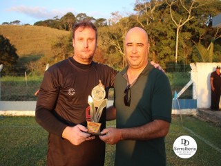 
<a style='margin-left: 5px;' class='btn btn-xs btn-social btn-facebook' href='https://www.facebook.com/sharer/sharer.php?u=https://boladovale.com.br/imgs/800-800-90/conteudo/fotos/1874/img7416.jpg' rel='popup' data-width='500' data-height='400'><i class='fa fa-facebook'></i>Compartilhar <span class='hidden-xs'>no Facebook</span>
</a> 
<a class='btn btn-default btn-xs' target='_blank' href='imgs/800-800-90/conteudo/fotos/1874/img7416.jpg'>
<span class='glyphicon glyphicon-cloud-download'></span> Salvar
</a> 
<span></span>