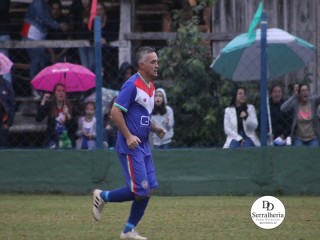 
<a style='margin-left: 5px;' class='btn btn-xs btn-social btn-facebook' href='https://www.facebook.com/sharer/sharer.php?u=https://boladovale.com.br/imgs/800-800-90/conteudo/fotos/1876/img7706.jpg' rel='popup' data-width='500' data-height='400'><i class='fa fa-facebook'></i>Compartilhar <span class='hidden-xs'>no Facebook</span>
</a> 
<a class='btn btn-default btn-xs' target='_blank' href='imgs/800-800-90/conteudo/fotos/1876/img7706.jpg'>
<span class='glyphicon glyphicon-cloud-download'></span> Salvar
</a> 
<span></span>