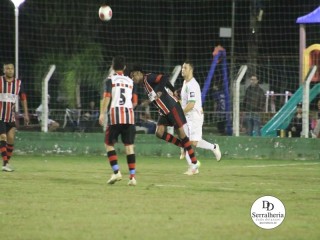 
<a style='margin-left: 5px;' class='btn btn-xs btn-social btn-facebook' href='https://www.facebook.com/sharer/sharer.php?u=https://boladovale.com.br/imgs/800-800-90/conteudo/fotos/1879/img8587.jpg' rel='popup' data-width='500' data-height='400'><i class='fa fa-facebook'></i>Compartilhar <span class='hidden-xs'>no Facebook</span>
</a> 
<a class='btn btn-default btn-xs' target='_blank' href='imgs/800-800-90/conteudo/fotos/1879/img8587.jpg'>
<span class='glyphicon glyphicon-cloud-download'></span> Salvar
</a> 
<span></span>