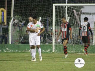 
<a style='margin-left: 5px;' class='btn btn-xs btn-social btn-facebook' href='https://www.facebook.com/sharer/sharer.php?u=https://boladovale.com.br/imgs/800-800-90/conteudo/fotos/1879/img8636.jpg' rel='popup' data-width='500' data-height='400'><i class='fa fa-facebook'></i>Compartilhar <span class='hidden-xs'>no Facebook</span>
</a> 
<a class='btn btn-default btn-xs' target='_blank' href='imgs/800-800-90/conteudo/fotos/1879/img8636.jpg'>
<span class='glyphicon glyphicon-cloud-download'></span> Salvar
</a> 
<span></span>