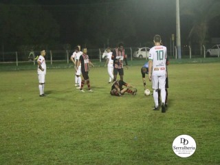 
<a style='margin-left: 5px;' class='btn btn-xs btn-social btn-facebook' href='https://www.facebook.com/sharer/sharer.php?u=https://boladovale.com.br/imgs/800-800-90/conteudo/fotos/1879/img8713.jpg' rel='popup' data-width='500' data-height='400'><i class='fa fa-facebook'></i>Compartilhar <span class='hidden-xs'>no Facebook</span>
</a> 
<a class='btn btn-default btn-xs' target='_blank' href='imgs/800-800-90/conteudo/fotos/1879/img8713.jpg'>
<span class='glyphicon glyphicon-cloud-download'></span> Salvar
</a> 
<span></span>