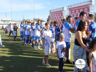 
<a style='margin-left: 5px;' class='btn btn-xs btn-social btn-facebook' href='https://www.facebook.com/sharer/sharer.php?u=https://boladovale.com.br/imgs/800-800-90/conteudo/fotos/1880/img8836.jpg' rel='popup' data-width='500' data-height='400'><i class='fa fa-facebook'></i>Compartilhar <span class='hidden-xs'>no Facebook</span>
</a> 
<a class='btn btn-default btn-xs' target='_blank' href='imgs/800-800-90/conteudo/fotos/1880/img8836.jpg'>
<span class='glyphicon glyphicon-cloud-download'></span> Salvar
</a> 
<span></span>