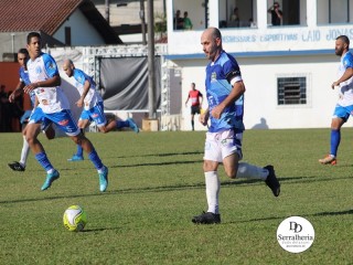
<a style='margin-left: 5px;' class='btn btn-xs btn-social btn-facebook' href='https://www.facebook.com/sharer/sharer.php?u=https://boladovale.com.br/imgs/800-800-90/conteudo/fotos/1880/img8871.jpg' rel='popup' data-width='500' data-height='400'><i class='fa fa-facebook'></i>Compartilhar <span class='hidden-xs'>no Facebook</span>
</a> 
<a class='btn btn-default btn-xs' target='_blank' href='imgs/800-800-90/conteudo/fotos/1880/img8871.jpg'>
<span class='glyphicon glyphicon-cloud-download'></span> Salvar
</a> 
<span></span>