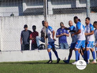 
<a style='margin-left: 5px;' class='btn btn-xs btn-social btn-facebook' href='https://www.facebook.com/sharer/sharer.php?u=https://boladovale.com.br/imgs/800-800-90/conteudo/fotos/1880/img8908.jpg' rel='popup' data-width='500' data-height='400'><i class='fa fa-facebook'></i>Compartilhar <span class='hidden-xs'>no Facebook</span>
</a> 
<a class='btn btn-default btn-xs' target='_blank' href='imgs/800-800-90/conteudo/fotos/1880/img8908.jpg'>
<span class='glyphicon glyphicon-cloud-download'></span> Salvar
</a> 
<span></span>