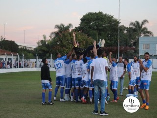 
<a style='margin-left: 5px;' class='btn btn-xs btn-social btn-facebook' href='https://www.facebook.com/sharer/sharer.php?u=https://boladovale.com.br/imgs/800-800-90/conteudo/fotos/1880/img9080.jpg' rel='popup' data-width='500' data-height='400'><i class='fa fa-facebook'></i>Compartilhar <span class='hidden-xs'>no Facebook</span>
</a> 
<a class='btn btn-default btn-xs' target='_blank' href='imgs/800-800-90/conteudo/fotos/1880/img9080.jpg'>
<span class='glyphicon glyphicon-cloud-download'></span> Salvar
</a> 
<span></span>