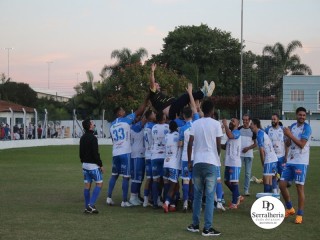 
<a style='margin-left: 5px;' class='btn btn-xs btn-social btn-facebook' href='https://www.facebook.com/sharer/sharer.php?u=https://boladovale.com.br/imgs/800-800-90/conteudo/fotos/1880/img9081.jpg' rel='popup' data-width='500' data-height='400'><i class='fa fa-facebook'></i>Compartilhar <span class='hidden-xs'>no Facebook</span>
</a> 
<a class='btn btn-default btn-xs' target='_blank' href='imgs/800-800-90/conteudo/fotos/1880/img9081.jpg'>
<span class='glyphicon glyphicon-cloud-download'></span> Salvar
</a> 
<span></span>