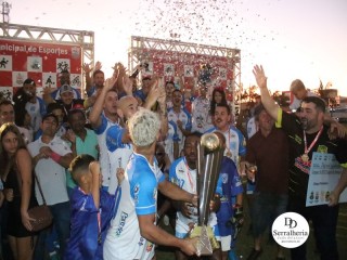 
<a style='margin-left: 5px;' class='btn btn-xs btn-social btn-facebook' href='https://www.facebook.com/sharer/sharer.php?u=https://boladovale.com.br/imgs/800-800-90/conteudo/fotos/1881/img9206.jpg' rel='popup' data-width='500' data-height='400'><i class='fa fa-facebook'></i>Compartilhar <span class='hidden-xs'>no Facebook</span>
</a> 
<a class='btn btn-default btn-xs' target='_blank' href='imgs/800-800-90/conteudo/fotos/1881/img9206.jpg'>
<span class='glyphicon glyphicon-cloud-download'></span> Salvar
</a> 
<span></span>