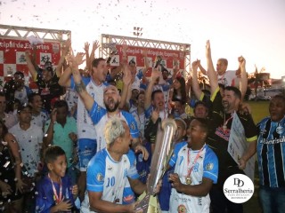 
<a style='margin-left: 5px;' class='btn btn-xs btn-social btn-facebook' href='https://www.facebook.com/sharer/sharer.php?u=https://boladovale.com.br/imgs/800-800-90/conteudo/fotos/1881/img9208.jpg' rel='popup' data-width='500' data-height='400'><i class='fa fa-facebook'></i>Compartilhar <span class='hidden-xs'>no Facebook</span>
</a> 
<a class='btn btn-default btn-xs' target='_blank' href='imgs/800-800-90/conteudo/fotos/1881/img9208.jpg'>
<span class='glyphicon glyphicon-cloud-download'></span> Salvar
</a> 
<span></span>
