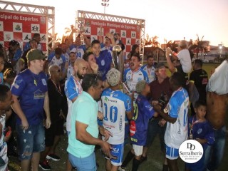 
<a style='margin-left: 5px;' class='btn btn-xs btn-social btn-facebook' href='https://www.facebook.com/sharer/sharer.php?u=https://boladovale.com.br/imgs/800-800-90/conteudo/fotos/1881/img9213.jpg' rel='popup' data-width='500' data-height='400'><i class='fa fa-facebook'></i>Compartilhar <span class='hidden-xs'>no Facebook</span>
</a> 
<a class='btn btn-default btn-xs' target='_blank' href='imgs/800-800-90/conteudo/fotos/1881/img9213.jpg'>
<span class='glyphicon glyphicon-cloud-download'></span> Salvar
</a> 
<span></span>