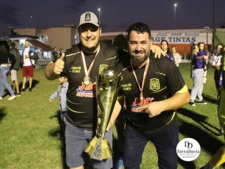 
<a style='margin-left: 5px;' class='btn btn-xs btn-social btn-facebook' href='https://www.facebook.com/sharer/sharer.php?u=https://boladovale.com.br/imgs/800-800-90/conteudo/fotos/1881/img9223.jpg' rel='popup' data-width='500' data-height='400'><i class='fa fa-facebook'></i>Compartilhar <span class='hidden-xs'>no Facebook</span>
</a> 
<a class='btn btn-default btn-xs' target='_blank' href='imgs/800-800-90/conteudo/fotos/1881/img9223.jpg'>
<span class='glyphicon glyphicon-cloud-download'></span> Salvar
</a> 
<span></span>