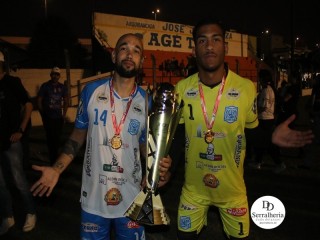 
<a style='margin-left: 5px;' class='btn btn-xs btn-social btn-facebook' href='https://www.facebook.com/sharer/sharer.php?u=https://boladovale.com.br/imgs/800-800-90/conteudo/fotos/1881/img9251.jpg' rel='popup' data-width='500' data-height='400'><i class='fa fa-facebook'></i>Compartilhar <span class='hidden-xs'>no Facebook</span>
</a> 
<a class='btn btn-default btn-xs' target='_blank' href='imgs/800-800-90/conteudo/fotos/1881/img9251.jpg'>
<span class='glyphicon glyphicon-cloud-download'></span> Salvar
</a> 
<span></span>