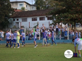 
<a style='margin-left: 5px;' class='btn btn-xs btn-social btn-facebook' href='https://www.facebook.com/sharer/sharer.php?u=https://boladovale.com.br/imgs/800-800-90/conteudo/fotos/1883/img9615.jpg' rel='popup' data-width='500' data-height='400'><i class='fa fa-facebook'></i>Compartilhar <span class='hidden-xs'>no Facebook</span>
</a> 
<a class='btn btn-default btn-xs' target='_blank' href='imgs/800-800-90/conteudo/fotos/1883/img9615.jpg'>
<span class='glyphicon glyphicon-cloud-download'></span> Salvar
</a> 
<span></span>