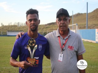
<a style='margin-left: 5px;' class='btn btn-xs btn-social btn-facebook' href='https://www.facebook.com/sharer/sharer.php?u=https://boladovale.com.br/imgs/800-800-90/conteudo/fotos/1883/img9619.jpg' rel='popup' data-width='500' data-height='400'><i class='fa fa-facebook'></i>Compartilhar <span class='hidden-xs'>no Facebook</span>
</a> 
<a class='btn btn-default btn-xs' target='_blank' href='imgs/800-800-90/conteudo/fotos/1883/img9619.jpg'>
<span class='glyphicon glyphicon-cloud-download'></span> Salvar
</a> 
<span></span>