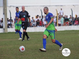 
<a style='margin-left: 5px;' class='btn btn-xs btn-social btn-facebook' href='https://www.facebook.com/sharer/sharer.php?u=https://boladovale.com.br/imgs/800-800-90/conteudo/fotos/1895/img1953.jpg' rel='popup' data-width='500' data-height='400'><i class='fa fa-facebook'></i>Compartilhar <span class='hidden-xs'>no Facebook</span>
</a> 
<a class='btn btn-default btn-xs' target='_blank' href='imgs/800-800-90/conteudo/fotos/1895/img1953.jpg'>
<span class='glyphicon glyphicon-cloud-download'></span> Salvar
</a> 
<span></span>