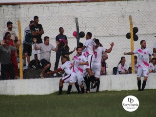 
<a style='margin-left: 5px;' class='btn btn-xs btn-social btn-facebook' href='https://www.facebook.com/sharer/sharer.php?u=https://boladovale.com.br/imgs/800-800-90/conteudo/fotos/1895/img1972.jpg' rel='popup' data-width='500' data-height='400'><i class='fa fa-facebook'></i>Compartilhar <span class='hidden-xs'>no Facebook</span>
</a> 
<a class='btn btn-default btn-xs' target='_blank' href='imgs/800-800-90/conteudo/fotos/1895/img1972.jpg'>
<span class='glyphicon glyphicon-cloud-download'></span> Salvar
</a> 
<span></span>