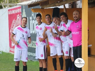 
<a style='margin-left: 5px;' class='btn btn-xs btn-social btn-facebook' href='https://www.facebook.com/sharer/sharer.php?u=https://boladovale.com.br/imgs/800-800-90/conteudo/fotos/1895/img2012.jpg' rel='popup' data-width='500' data-height='400'><i class='fa fa-facebook'></i>Compartilhar <span class='hidden-xs'>no Facebook</span>
</a> 
<a class='btn btn-default btn-xs' target='_blank' href='imgs/800-800-90/conteudo/fotos/1895/img2012.jpg'>
<span class='glyphicon glyphicon-cloud-download'></span> Salvar
</a> 
<span></span>