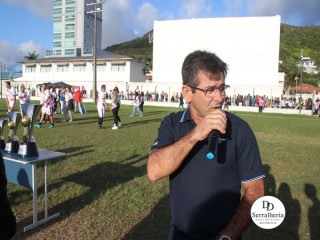 
<a style='margin-left: 5px;' class='btn btn-xs btn-social btn-facebook' href='https://www.facebook.com/sharer/sharer.php?u=https://boladovale.com.br/imgs/800-800-90/conteudo/fotos/1895/img2135.jpg' rel='popup' data-width='500' data-height='400'><i class='fa fa-facebook'></i>Compartilhar <span class='hidden-xs'>no Facebook</span>
</a> 
<a class='btn btn-default btn-xs' target='_blank' href='imgs/800-800-90/conteudo/fotos/1895/img2135.jpg'>
<span class='glyphicon glyphicon-cloud-download'></span> Salvar
</a> 
<span></span>