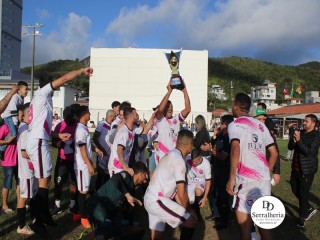 
<a style='margin-left: 5px;' class='btn btn-xs btn-social btn-facebook' href='https://www.facebook.com/sharer/sharer.php?u=https://boladovale.com.br/imgs/800-800-90/conteudo/fotos/1895/img2186.jpg' rel='popup' data-width='500' data-height='400'><i class='fa fa-facebook'></i>Compartilhar <span class='hidden-xs'>no Facebook</span>
</a> 
<a class='btn btn-default btn-xs' target='_blank' href='imgs/800-800-90/conteudo/fotos/1895/img2186.jpg'>
<span class='glyphicon glyphicon-cloud-download'></span> Salvar
</a> 
<span></span>