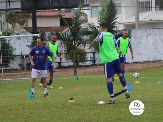 
<a style='margin-left: 5px;' class='btn btn-xs btn-social btn-facebook' href='https://www.facebook.com/sharer/sharer.php?u=https://boladovale.com.br/imgs/800-800-90/conteudo/fotos/1896/img2326.jpg' rel='popup' data-width='500' data-height='400'><i class='fa fa-facebook'></i>Compartilhar <span class='hidden-xs'>no Facebook</span>
</a> 
<a class='btn btn-default btn-xs' target='_blank' href='imgs/800-800-90/conteudo/fotos/1896/img2326.jpg'>
<span class='glyphicon glyphicon-cloud-download'></span> Salvar
</a> 
<span></span>