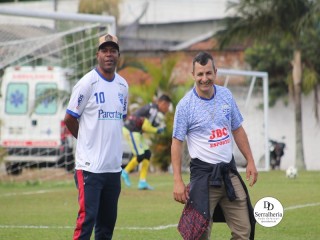 
<a style='margin-left: 5px;' class='btn btn-xs btn-social btn-facebook' href='https://www.facebook.com/sharer/sharer.php?u=https://boladovale.com.br/imgs/800-800-90/conteudo/fotos/1896/img2365.jpg' rel='popup' data-width='500' data-height='400'><i class='fa fa-facebook'></i>Compartilhar <span class='hidden-xs'>no Facebook</span>
</a> 
<a class='btn btn-default btn-xs' target='_blank' href='imgs/800-800-90/conteudo/fotos/1896/img2365.jpg'>
<span class='glyphicon glyphicon-cloud-download'></span> Salvar
</a> 
<span></span>