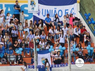 
<a style='margin-left: 5px;' class='btn btn-xs btn-social btn-facebook' href='https://www.facebook.com/sharer/sharer.php?u=https://boladovale.com.br/imgs/800-800-90/conteudo/fotos/1896/img2433.jpg' rel='popup' data-width='500' data-height='400'><i class='fa fa-facebook'></i>Compartilhar <span class='hidden-xs'>no Facebook</span>
</a> 
<a class='btn btn-default btn-xs' target='_blank' href='imgs/800-800-90/conteudo/fotos/1896/img2433.jpg'>
<span class='glyphicon glyphicon-cloud-download'></span> Salvar
</a> 
<span></span>