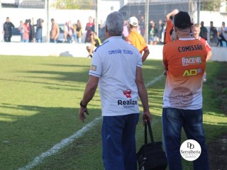 
<a style='margin-left: 5px;' class='btn btn-xs btn-social btn-facebook' href='https://www.facebook.com/sharer/sharer.php?u=https://boladovale.com.br/imgs/800-800-90/conteudo/fotos/1896/img2453.jpg' rel='popup' data-width='500' data-height='400'><i class='fa fa-facebook'></i>Compartilhar <span class='hidden-xs'>no Facebook</span>
</a> 
<a class='btn btn-default btn-xs' target='_blank' href='imgs/800-800-90/conteudo/fotos/1896/img2453.jpg'>
<span class='glyphicon glyphicon-cloud-download'></span> Salvar
</a> 
<span></span>