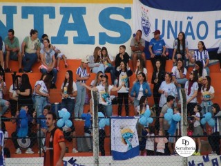 
<a style='margin-left: 5px;' class='btn btn-xs btn-social btn-facebook' href='https://www.facebook.com/sharer/sharer.php?u=https://boladovale.com.br/imgs/800-800-90/conteudo/fotos/1896/img2624.jpg' rel='popup' data-width='500' data-height='400'><i class='fa fa-facebook'></i>Compartilhar <span class='hidden-xs'>no Facebook</span>
</a> 
<a class='btn btn-default btn-xs' target='_blank' href='imgs/800-800-90/conteudo/fotos/1896/img2624.jpg'>
<span class='glyphicon glyphicon-cloud-download'></span> Salvar
</a> 
<span></span>