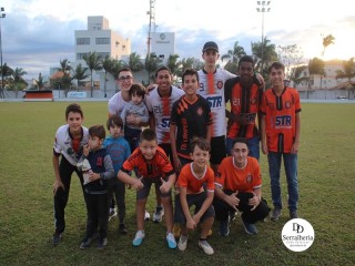 
<a style='margin-left: 5px;' class='btn btn-xs btn-social btn-facebook' href='https://www.facebook.com/sharer/sharer.php?u=https://boladovale.com.br/imgs/800-800-90/conteudo/fotos/1896/img2642.jpg' rel='popup' data-width='500' data-height='400'><i class='fa fa-facebook'></i>Compartilhar <span class='hidden-xs'>no Facebook</span>
</a> 
<a class='btn btn-default btn-xs' target='_blank' href='imgs/800-800-90/conteudo/fotos/1896/img2642.jpg'>
<span class='glyphicon glyphicon-cloud-download'></span> Salvar
</a> 
<span></span>