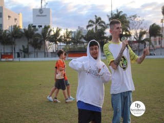 
<a style='margin-left: 5px;' class='btn btn-xs btn-social btn-facebook' href='https://www.facebook.com/sharer/sharer.php?u=https://boladovale.com.br/imgs/800-800-90/conteudo/fotos/1896/img2644.jpg' rel='popup' data-width='500' data-height='400'><i class='fa fa-facebook'></i>Compartilhar <span class='hidden-xs'>no Facebook</span>
</a> 
<a class='btn btn-default btn-xs' target='_blank' href='imgs/800-800-90/conteudo/fotos/1896/img2644.jpg'>
<span class='glyphicon glyphicon-cloud-download'></span> Salvar
</a> 
<span></span>