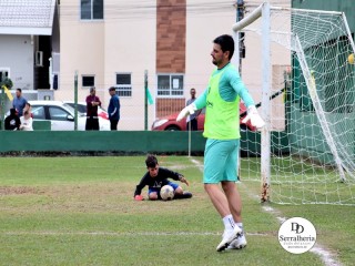 
<a style='margin-left: 5px;' class='btn btn-xs btn-social btn-facebook' href='https://www.facebook.com/sharer/sharer.php?u=https://boladovale.com.br/imgs/800-800-90/conteudo/fotos/1898/img2658.jpg' rel='popup' data-width='500' data-height='400'><i class='fa fa-facebook'></i>Compartilhar <span class='hidden-xs'>no Facebook</span>
</a> 
<a class='btn btn-default btn-xs' target='_blank' href='imgs/800-800-90/conteudo/fotos/1898/img2658.jpg'>
<span class='glyphicon glyphicon-cloud-download'></span> Salvar
</a> 
<span></span>