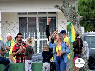 
<a style='margin-left: 5px;' class='btn btn-xs btn-social btn-facebook' href='https://www.facebook.com/sharer/sharer.php?u=https://boladovale.com.br/imgs/800-800-90/conteudo/fotos/1898/img2686.jpg' rel='popup' data-width='500' data-height='400'><i class='fa fa-facebook'></i>Compartilhar <span class='hidden-xs'>no Facebook</span>
</a> 
<a class='btn btn-default btn-xs' target='_blank' href='imgs/800-800-90/conteudo/fotos/1898/img2686.jpg'>
<span class='glyphicon glyphicon-cloud-download'></span> Salvar
</a> 
<span></span>