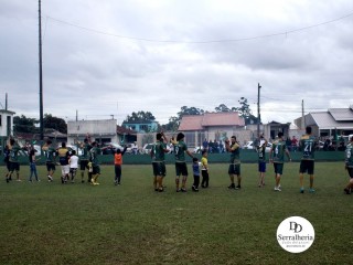 
<a style='margin-left: 5px;' class='btn btn-xs btn-social btn-facebook' href='https://www.facebook.com/sharer/sharer.php?u=https://boladovale.com.br/imgs/800-800-90/conteudo/fotos/1898/img2713.jpg' rel='popup' data-width='500' data-height='400'><i class='fa fa-facebook'></i>Compartilhar <span class='hidden-xs'>no Facebook</span>
</a> 
<a class='btn btn-default btn-xs' target='_blank' href='imgs/800-800-90/conteudo/fotos/1898/img2713.jpg'>
<span class='glyphicon glyphicon-cloud-download'></span> Salvar
</a> 
<span></span>