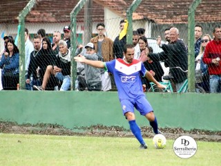 
<a style='margin-left: 5px;' class='btn btn-xs btn-social btn-facebook' href='https://www.facebook.com/sharer/sharer.php?u=https://boladovale.com.br/imgs/800-800-90/conteudo/fotos/1898/img2804.jpg' rel='popup' data-width='500' data-height='400'><i class='fa fa-facebook'></i>Compartilhar <span class='hidden-xs'>no Facebook</span>
</a> 
<a class='btn btn-default btn-xs' target='_blank' href='imgs/800-800-90/conteudo/fotos/1898/img2804.jpg'>
<span class='glyphicon glyphicon-cloud-download'></span> Salvar
</a> 
<span></span>