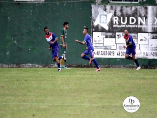 
<a style='margin-left: 5px;' class='btn btn-xs btn-social btn-facebook' href='https://www.facebook.com/sharer/sharer.php?u=https://boladovale.com.br/imgs/800-800-90/conteudo/fotos/1898/img2906.jpg' rel='popup' data-width='500' data-height='400'><i class='fa fa-facebook'></i>Compartilhar <span class='hidden-xs'>no Facebook</span>
</a> 
<a class='btn btn-default btn-xs' target='_blank' href='imgs/800-800-90/conteudo/fotos/1898/img2906.jpg'>
<span class='glyphicon glyphicon-cloud-download'></span> Salvar
</a> 
<span></span>
