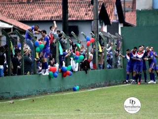 
<a style='margin-left: 5px;' class='btn btn-xs btn-social btn-facebook' href='https://www.facebook.com/sharer/sharer.php?u=https://boladovale.com.br/imgs/800-800-90/conteudo/fotos/1898/img2921.jpg' rel='popup' data-width='500' data-height='400'><i class='fa fa-facebook'></i>Compartilhar <span class='hidden-xs'>no Facebook</span>
</a> 
<a class='btn btn-default btn-xs' target='_blank' href='imgs/800-800-90/conteudo/fotos/1898/img2921.jpg'>
<span class='glyphicon glyphicon-cloud-download'></span> Salvar
</a> 
<span></span>