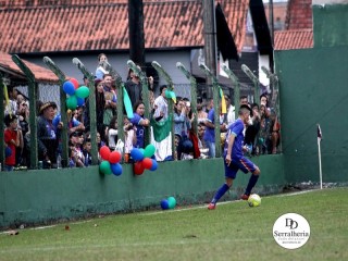 
<a style='margin-left: 5px;' class='btn btn-xs btn-social btn-facebook' href='https://www.facebook.com/sharer/sharer.php?u=https://boladovale.com.br/imgs/800-800-90/conteudo/fotos/1898/img2985.jpg' rel='popup' data-width='500' data-height='400'><i class='fa fa-facebook'></i>Compartilhar <span class='hidden-xs'>no Facebook</span>
</a> 
<a class='btn btn-default btn-xs' target='_blank' href='imgs/800-800-90/conteudo/fotos/1898/img2985.jpg'>
<span class='glyphicon glyphicon-cloud-download'></span> Salvar
</a> 
<span></span>
