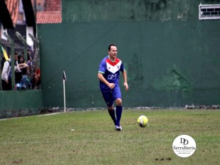 
<a style='margin-left: 5px;' class='btn btn-xs btn-social btn-facebook' href='https://www.facebook.com/sharer/sharer.php?u=https://boladovale.com.br/imgs/800-800-90/conteudo/fotos/1898/img2990.jpg' rel='popup' data-width='500' data-height='400'><i class='fa fa-facebook'></i>Compartilhar <span class='hidden-xs'>no Facebook</span>
</a> 
<a class='btn btn-default btn-xs' target='_blank' href='imgs/800-800-90/conteudo/fotos/1898/img2990.jpg'>
<span class='glyphicon glyphicon-cloud-download'></span> Salvar
</a> 
<span></span>