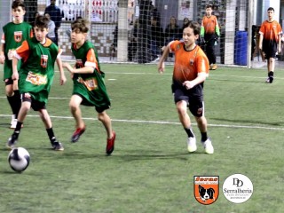 
<a style='margin-left: 5px;' class='btn btn-xs btn-social btn-facebook' href='https://www.facebook.com/sharer/sharer.php?u=https://boladovale.com.br/imgs/800-800-90/conteudo/fotos/1899/img3208.jpg' rel='popup' data-width='500' data-height='400'><i class='fa fa-facebook'></i>Compartilhar <span class='hidden-xs'>no Facebook</span>
</a> 
<a class='btn btn-default btn-xs' target='_blank' href='imgs/800-800-90/conteudo/fotos/1899/img3208.jpg'>
<span class='glyphicon glyphicon-cloud-download'></span> Salvar
</a> 
<span></span>
