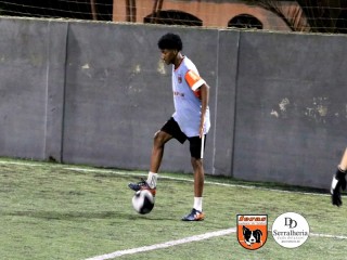 
<a style='margin-left: 5px;' class='btn btn-xs btn-social btn-facebook' href='https://www.facebook.com/sharer/sharer.php?u=https://boladovale.com.br/imgs/800-800-90/conteudo/fotos/1899/img3228.jpg' rel='popup' data-width='500' data-height='400'><i class='fa fa-facebook'></i>Compartilhar <span class='hidden-xs'>no Facebook</span>
</a> 
<a class='btn btn-default btn-xs' target='_blank' href='imgs/800-800-90/conteudo/fotos/1899/img3228.jpg'>
<span class='glyphicon glyphicon-cloud-download'></span> Salvar
</a> 
<span></span>