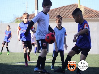 
<a style='margin-left: 5px;' class='btn btn-xs btn-social btn-facebook' href='https://www.facebook.com/sharer/sharer.php?u=https://boladovale.com.br/imgs/800-800-90/conteudo/fotos/1900/img3685.jpg' rel='popup' data-width='500' data-height='400'><i class='fa fa-facebook'></i>Compartilhar <span class='hidden-xs'>no Facebook</span>
</a> 
<a class='btn btn-default btn-xs' target='_blank' href='imgs/800-800-90/conteudo/fotos/1900/img3685.jpg'>
<span class='glyphicon glyphicon-cloud-download'></span> Salvar
</a> 
<span></span>