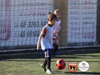 
<a style='margin-left: 5px;' class='btn btn-xs btn-social btn-facebook' href='https://www.facebook.com/sharer/sharer.php?u=https://boladovale.com.br/imgs/800-800-90/conteudo/fotos/1900/img3713.jpg' rel='popup' data-width='500' data-height='400'><i class='fa fa-facebook'></i>Compartilhar <span class='hidden-xs'>no Facebook</span>
</a> 
<a class='btn btn-default btn-xs' target='_blank' href='imgs/800-800-90/conteudo/fotos/1900/img3713.jpg'>
<span class='glyphicon glyphicon-cloud-download'></span> Salvar
</a> 
<span></span>