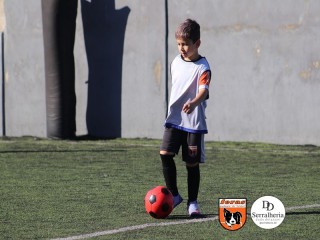
<a style='margin-left: 5px;' class='btn btn-xs btn-social btn-facebook' href='https://www.facebook.com/sharer/sharer.php?u=https://boladovale.com.br/imgs/800-800-90/conteudo/fotos/1900/img3728.jpg' rel='popup' data-width='500' data-height='400'><i class='fa fa-facebook'></i>Compartilhar <span class='hidden-xs'>no Facebook</span>
</a> 
<a class='btn btn-default btn-xs' target='_blank' href='imgs/800-800-90/conteudo/fotos/1900/img3728.jpg'>
<span class='glyphicon glyphicon-cloud-download'></span> Salvar
</a> 
<span></span>