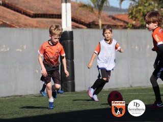 
<a style='margin-left: 5px;' class='btn btn-xs btn-social btn-facebook' href='https://www.facebook.com/sharer/sharer.php?u=https://boladovale.com.br/imgs/800-800-90/conteudo/fotos/1900/img3875.jpg' rel='popup' data-width='500' data-height='400'><i class='fa fa-facebook'></i>Compartilhar <span class='hidden-xs'>no Facebook</span>
</a> 
<a class='btn btn-default btn-xs' target='_blank' href='imgs/800-800-90/conteudo/fotos/1900/img3875.jpg'>
<span class='glyphicon glyphicon-cloud-download'></span> Salvar
</a> 
<span></span>